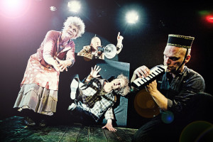 Teatret Gruppe 38 og teater2tusind- The Trouser Button - Photo: Morten Fauerby